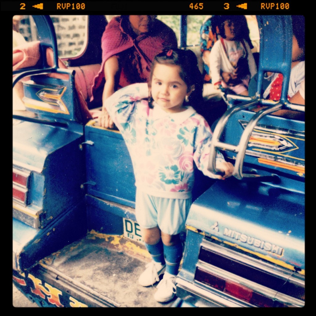 Das Jeepney und ich - 1987 auf den Philippinen (c) Herbert Till